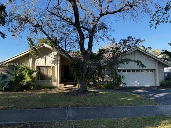 14241 SW 106th Ter, Miami, FL 33186