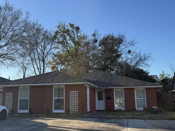 582 Jennifer Jean Dr, Baton Rouge, LA 70808