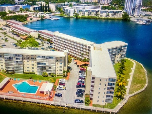 Unit J610, Aventura, FL 33160