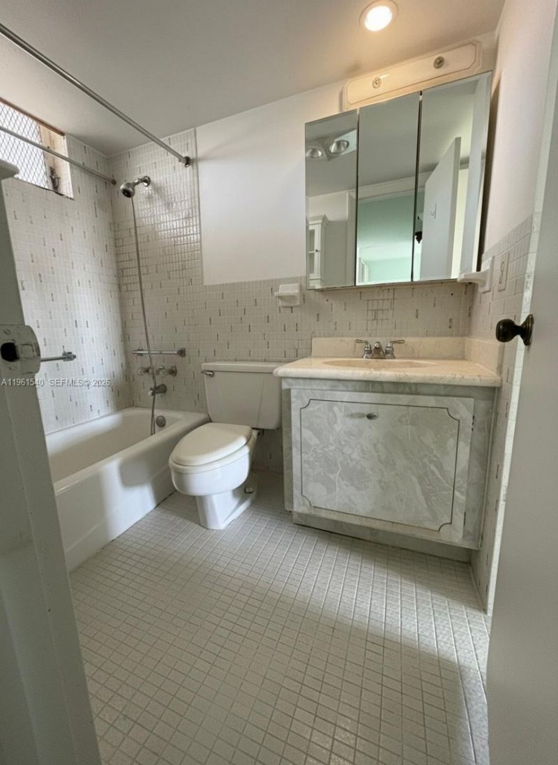 Please Call For Address, Unit J610, Aventura, FL 33160 Photo