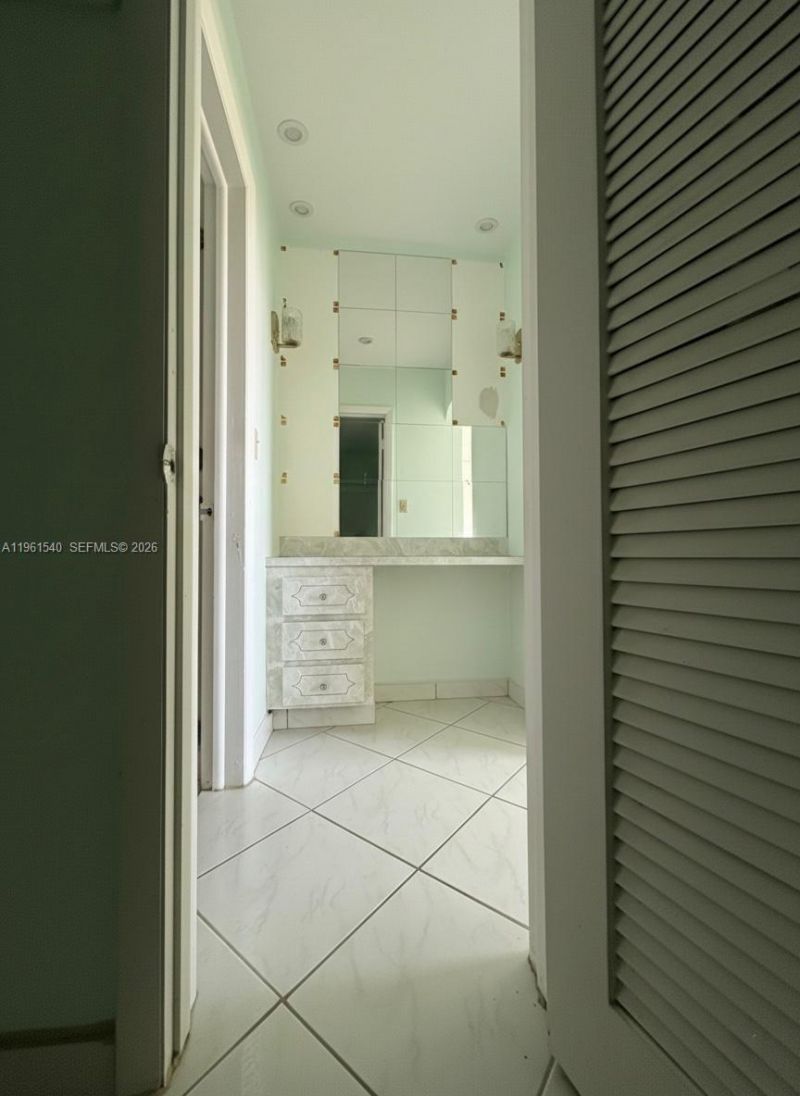 Please Call For Address, Unit J610, Aventura, FL 33160 Photo