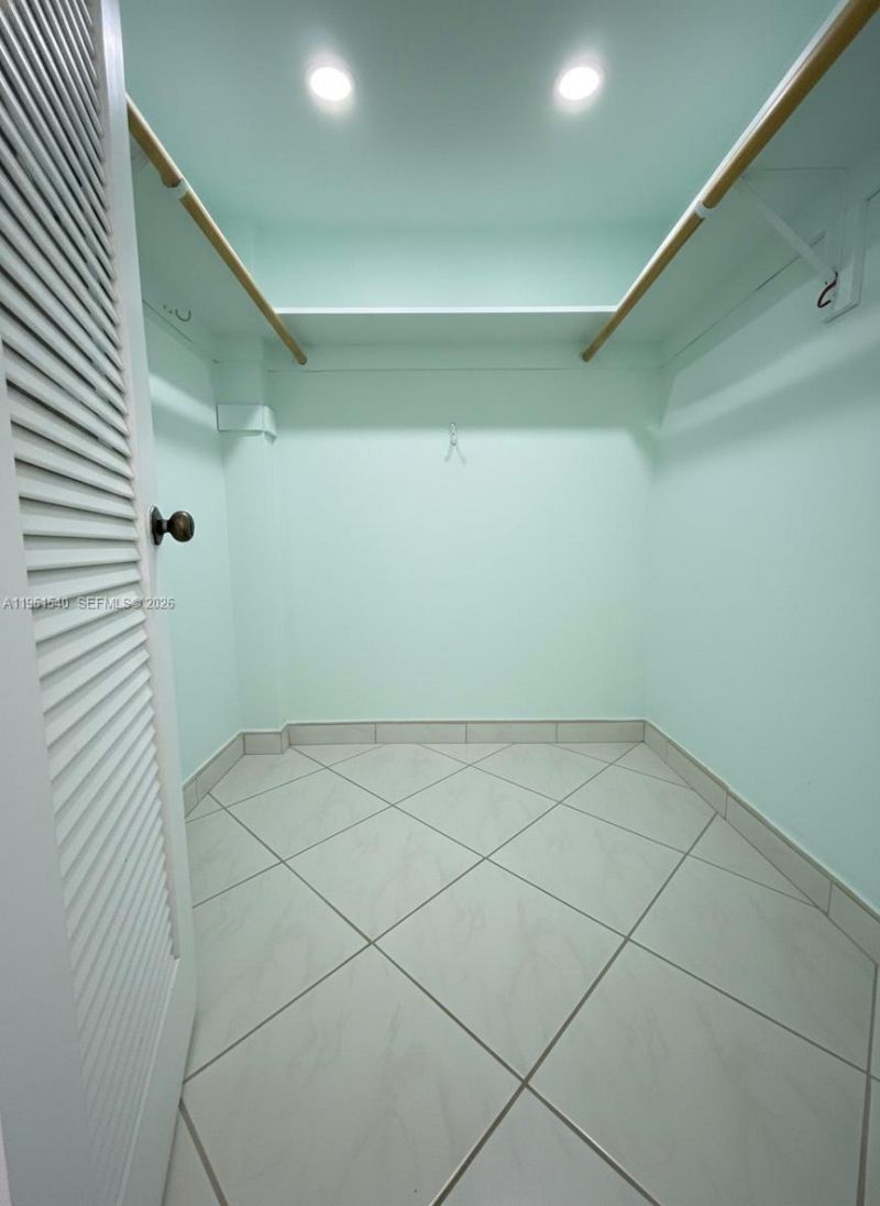 Please Call For Address, Unit J610, Aventura, FL 33160 Photo