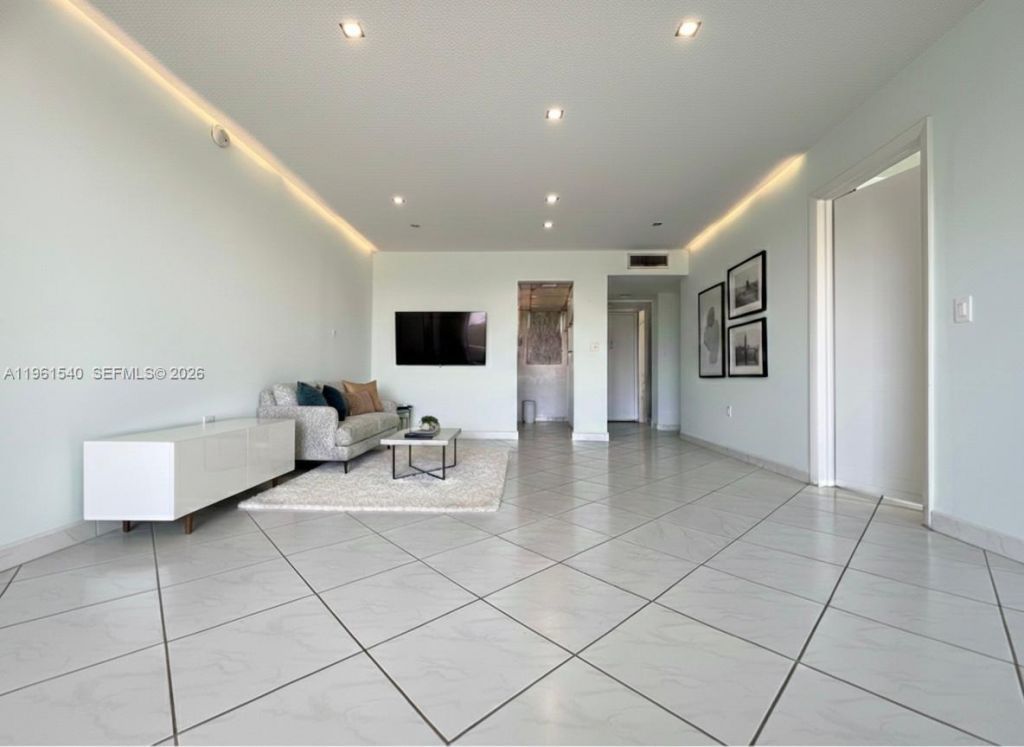 Please Call For Address, Unit J610, Aventura, FL 33160 Photo