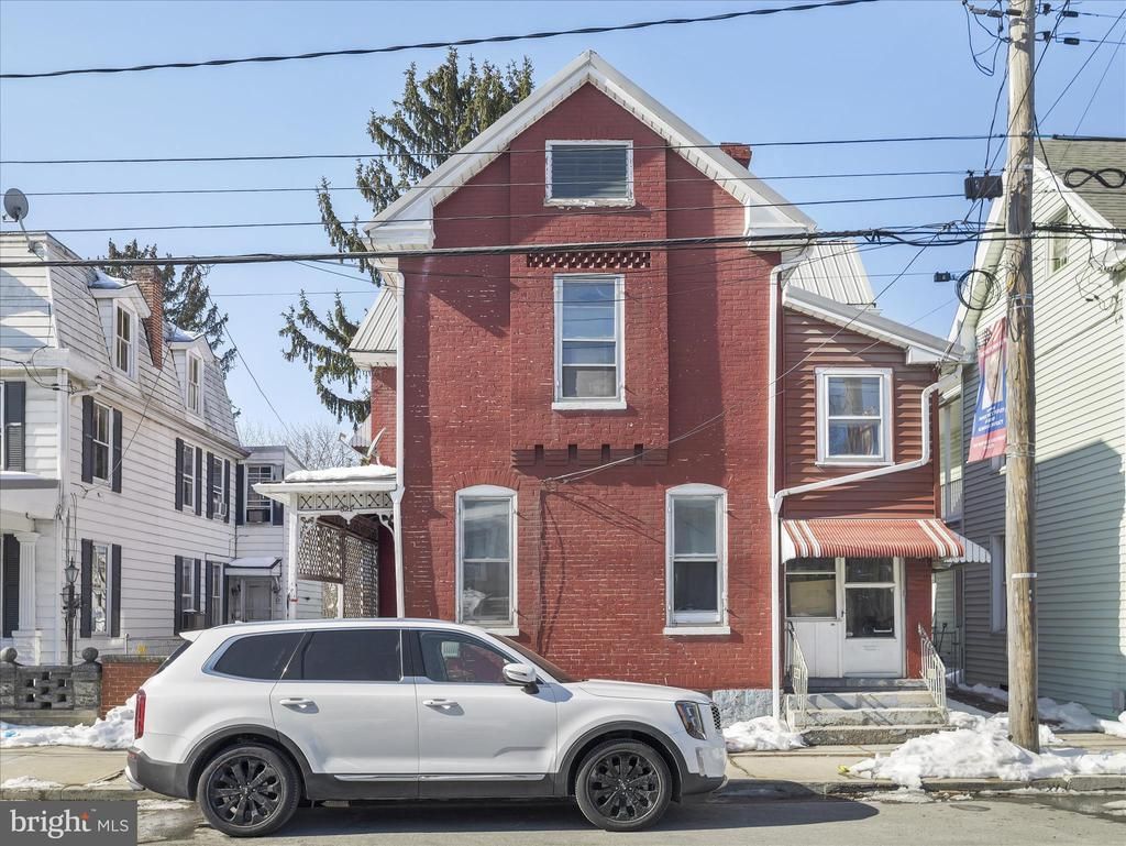 521 S 2nd St, Chambersburg, PA 17201 Main Photo