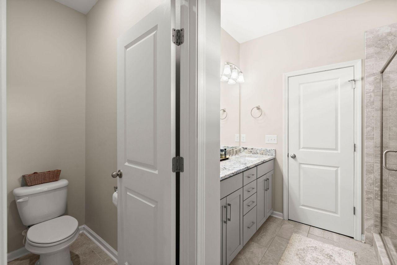 1044 Oak Bluff Avenue Photo 25