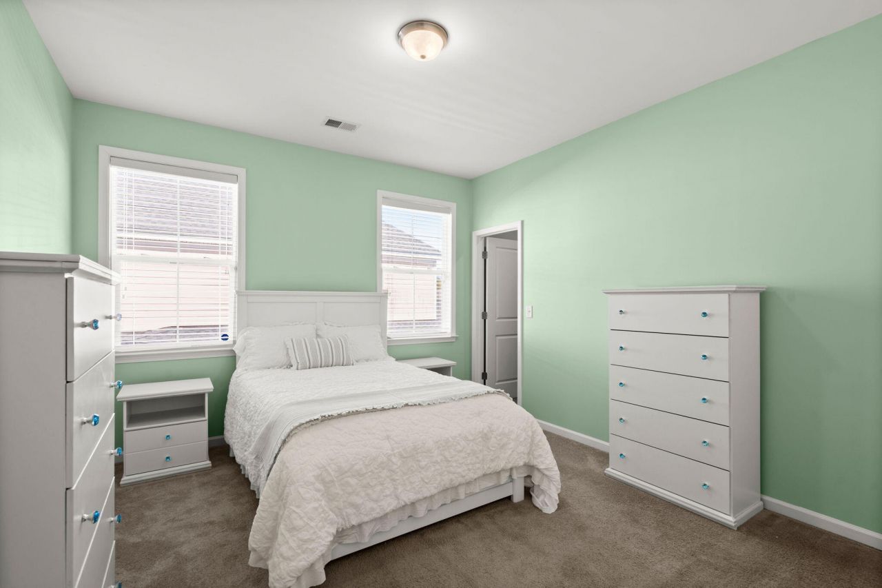 1044 Oak Bluff Avenue Photo 31