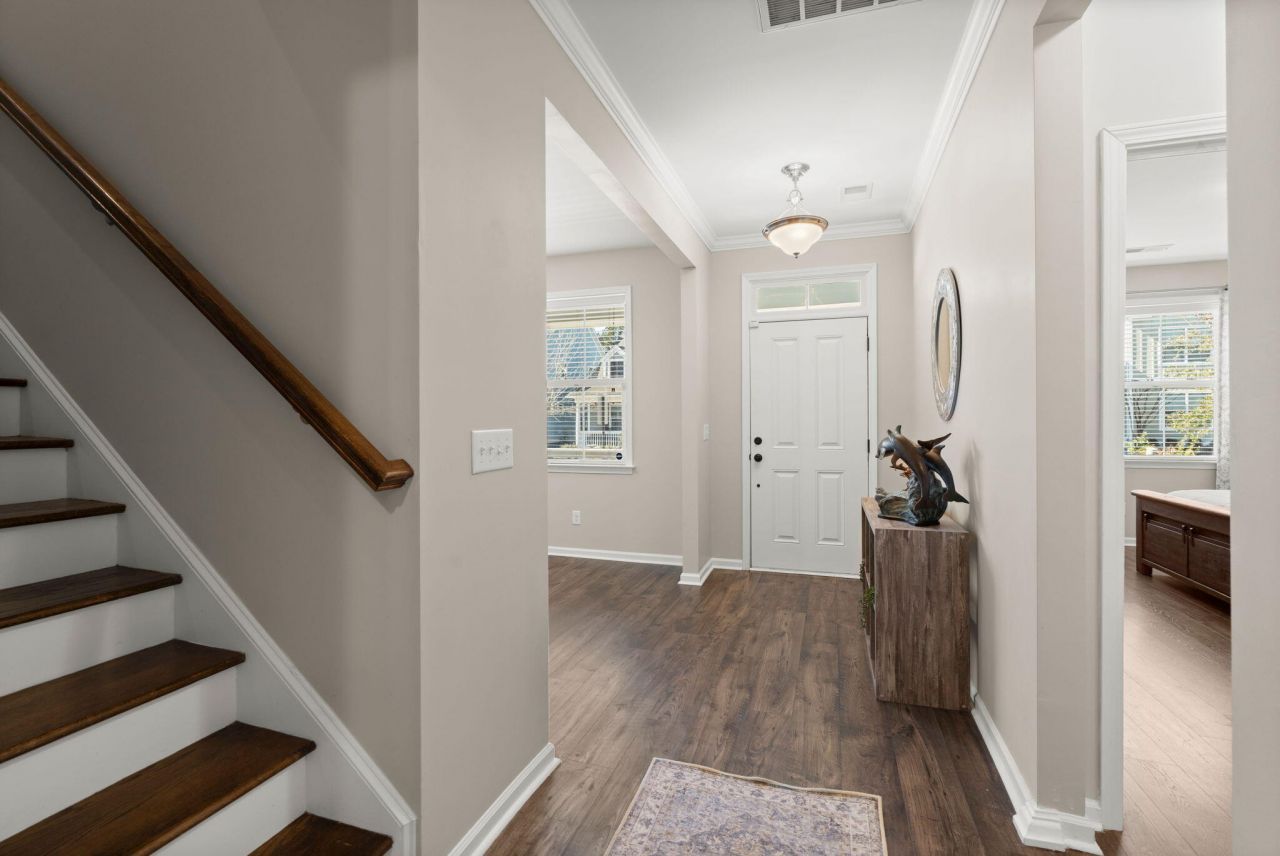 1044 Oak Bluff Avenue Photo 7