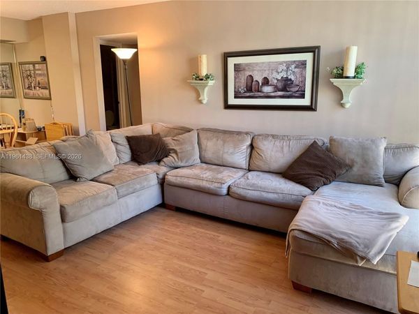 210 172nd St, Unit 331, Sunny Isles Beach, FL 33160