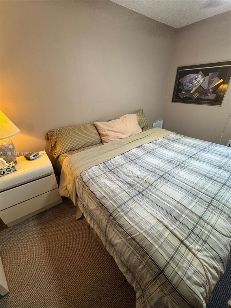 210 172nd St, Unit 331, Sunny Isles Beach, FL 33160 Photo