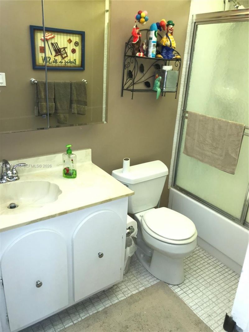 210 172nd St, Unit 331, Sunny Isles Beach, FL 33160 Photo