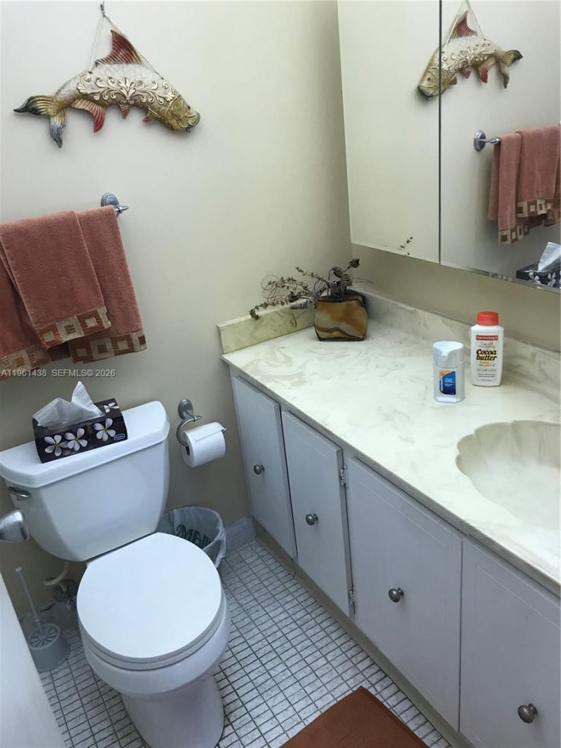 210 172nd St, Unit 331, Sunny Isles Beach, FL 33160 Photo