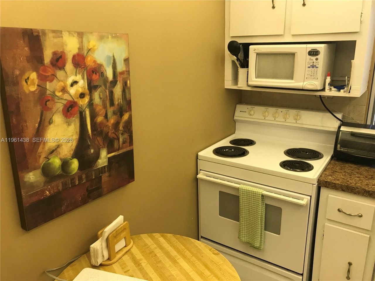 210 172nd St, Unit 331, Sunny Isles Beach, FL 33160 Photo