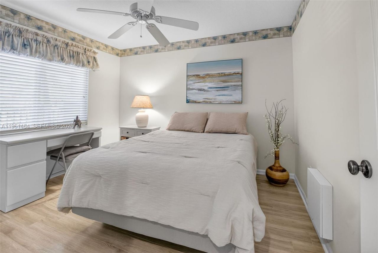 12540 Majesty Cir, Unit 208, Boynton Beach, FL 33437 Photo