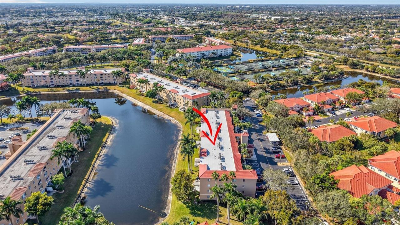 12540 Majesty Cir, Unit 208, Boynton Beach, FL 33437 Photo