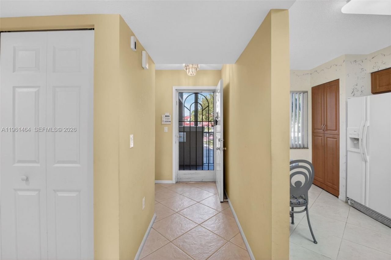 12540 Majesty Cir, Unit 208, Boynton Beach, FL 33437 Photo