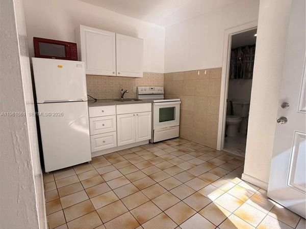 1037 SW 20th Ave, Unit 2, Miami, FL 33135