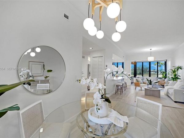 7460 La Paz Blvd, Unit 202, Boca Raton, FL 33433