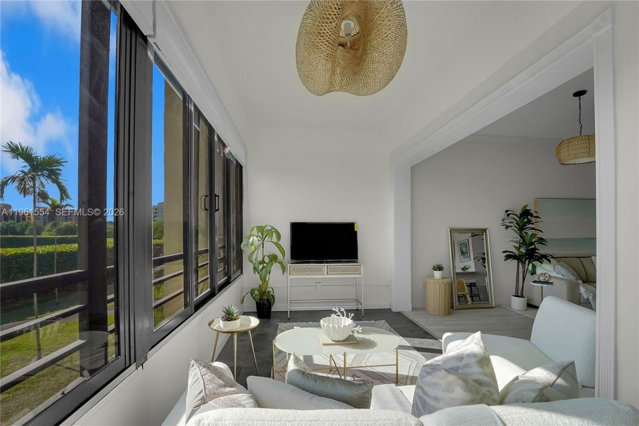 7460 La Paz Blvd, Unit 202, Boca Raton, FL 33433 Photo