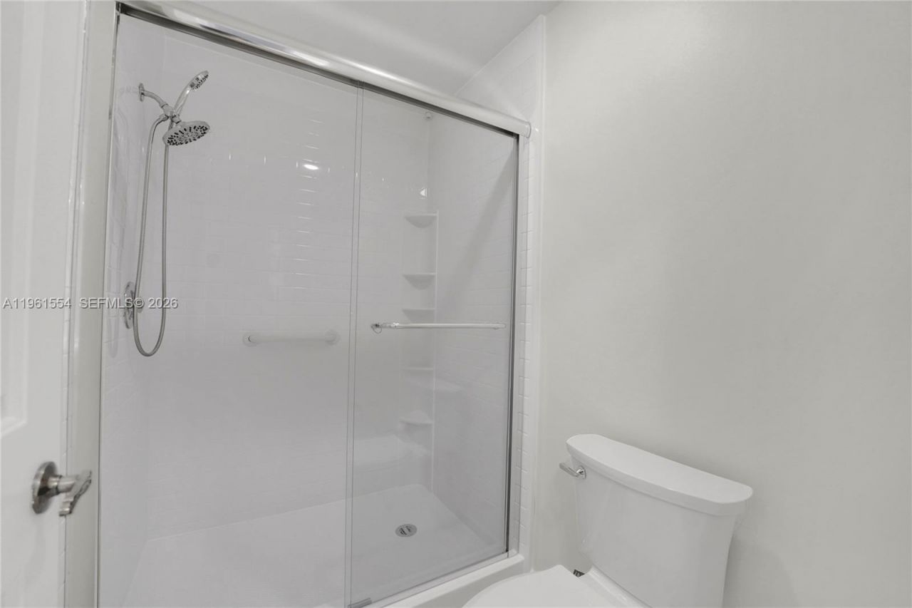 7460 La Paz Blvd, Unit 202, Boca Raton, FL 33433 Photo