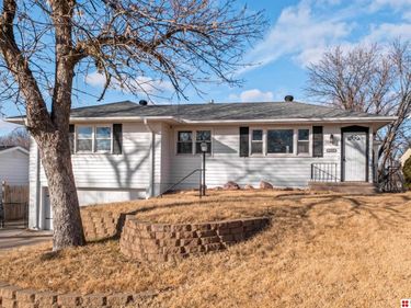 1314 Hansen Avenue, Bellevue, NE 68005