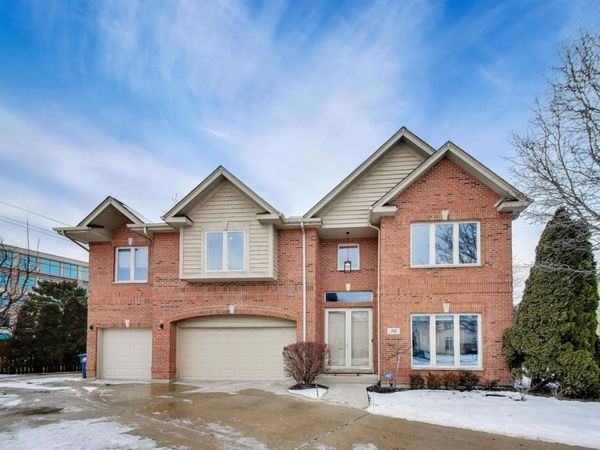 70 Spencer Court, Deerfield, IL 60015