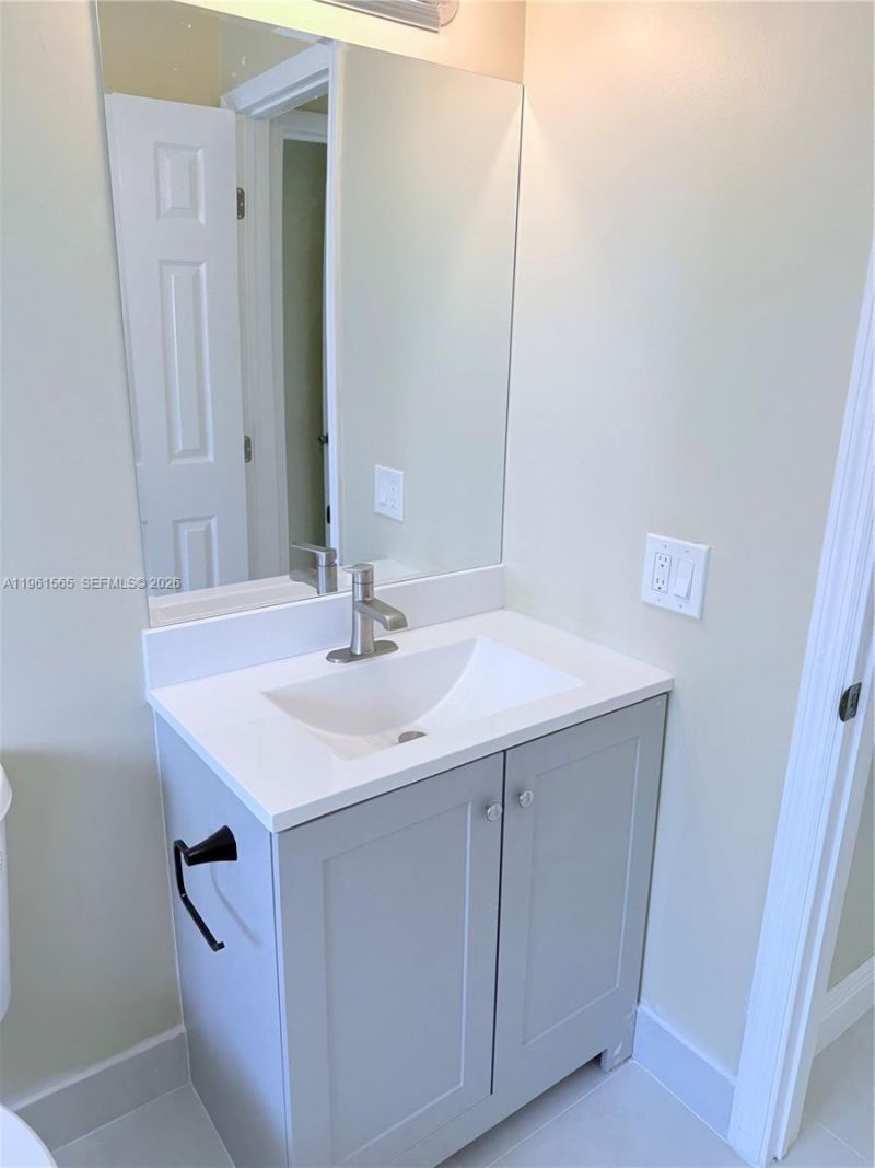 11061 NW 39th St , Unit 1, Coral Springs, FL 33065 Photo