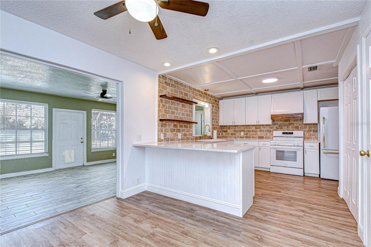 2524 Victarra Circle, Lutz, FL 33559 Photo