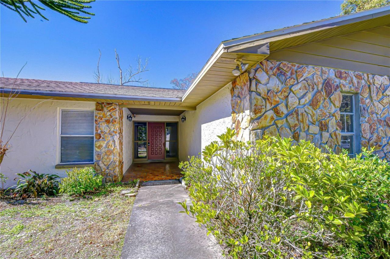 2524 Victarra Circle, Lutz, FL 33559 Photo