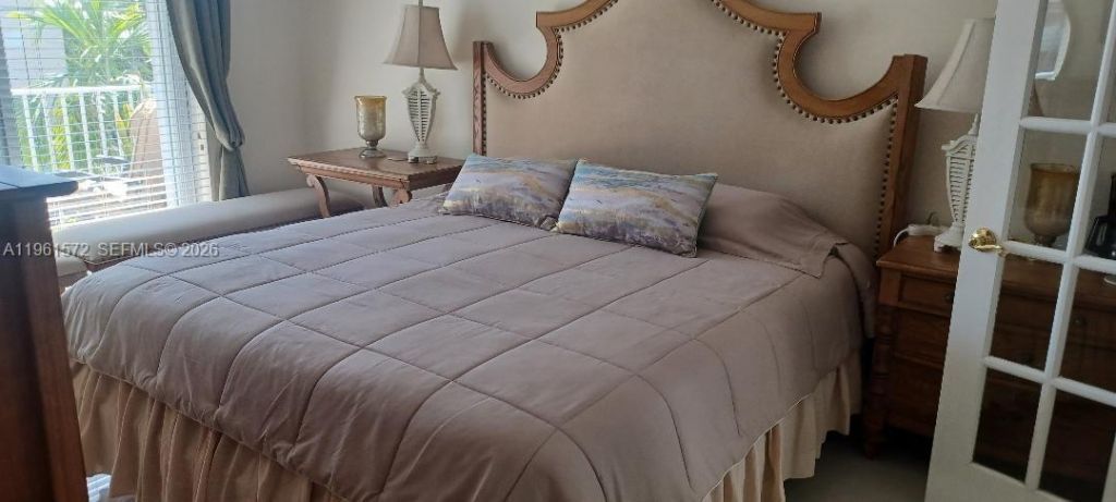 1801 S Treasure Dr, Unit 222, North Bay Village, FL 33141 Photo