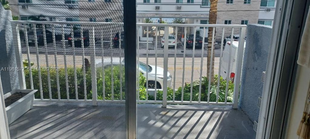 1801 S Treasure Dr, Unit 222, North Bay Village, FL 33141 Photo