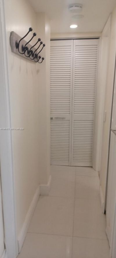 1801 S Treasure Dr, Unit 222, North Bay Village, FL 33141 Photo