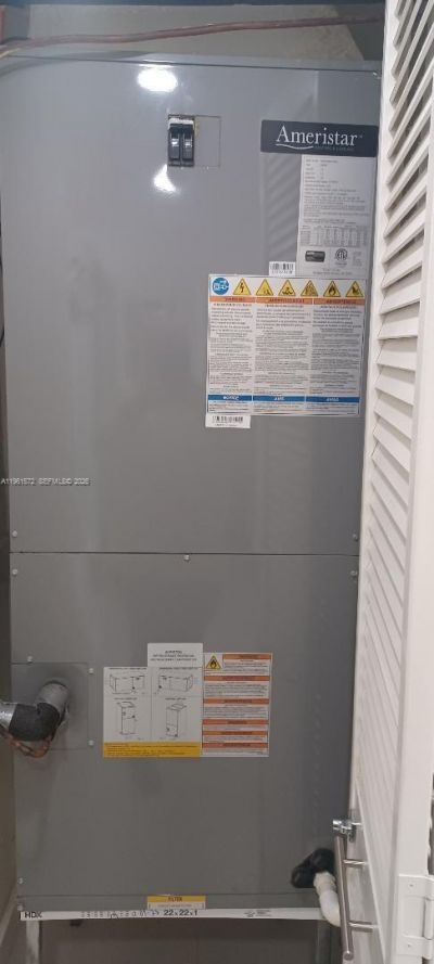 1801 S Treasure Dr, Unit 222, North Bay Village, FL 33141 Photo