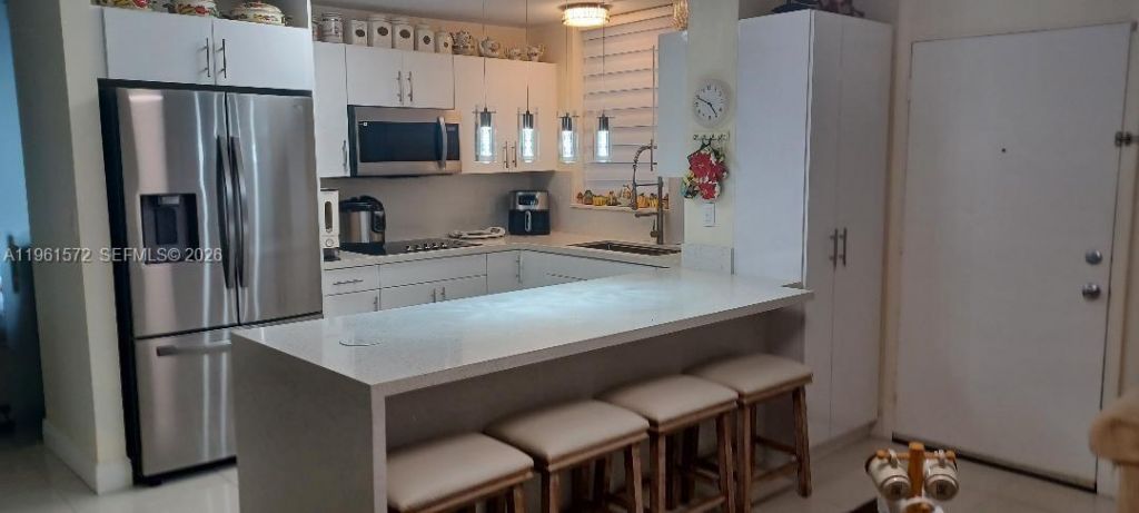 1801 S Treasure Dr, Unit 222, North Bay Village, FL 33141 Photo