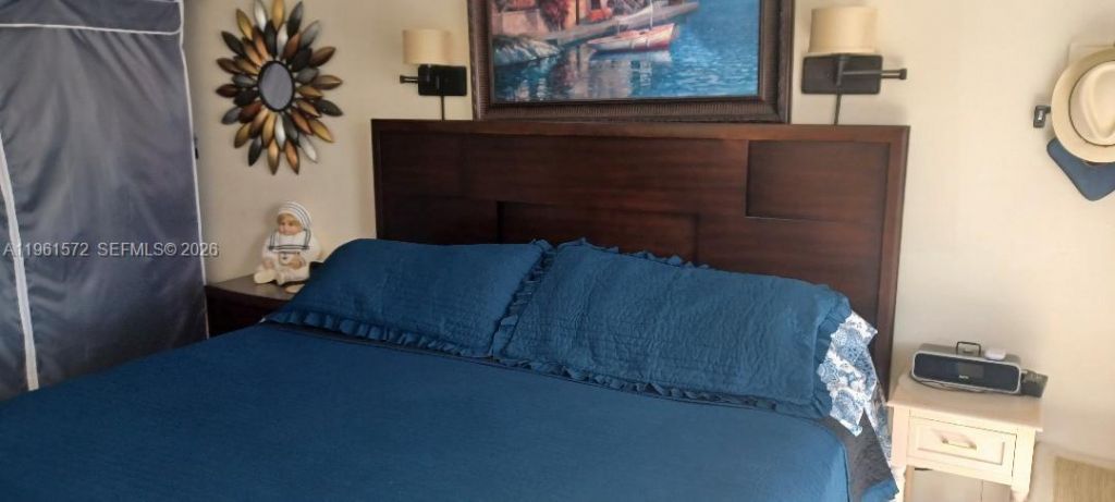 1801 S Treasure Dr, Unit 222, North Bay Village, FL 33141 Photo