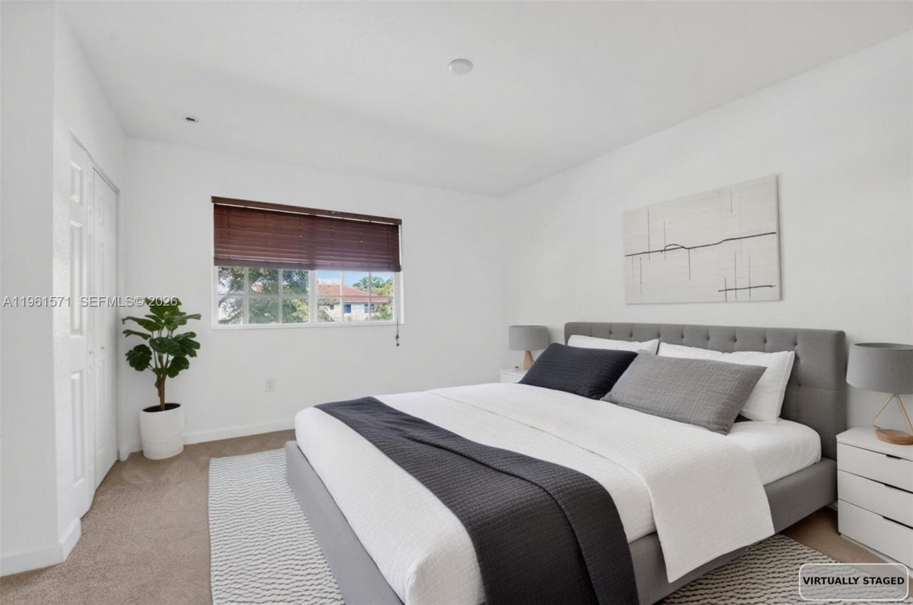 4206 Napoli Lake Dr, Riviera Beach, FL 33410 Photo