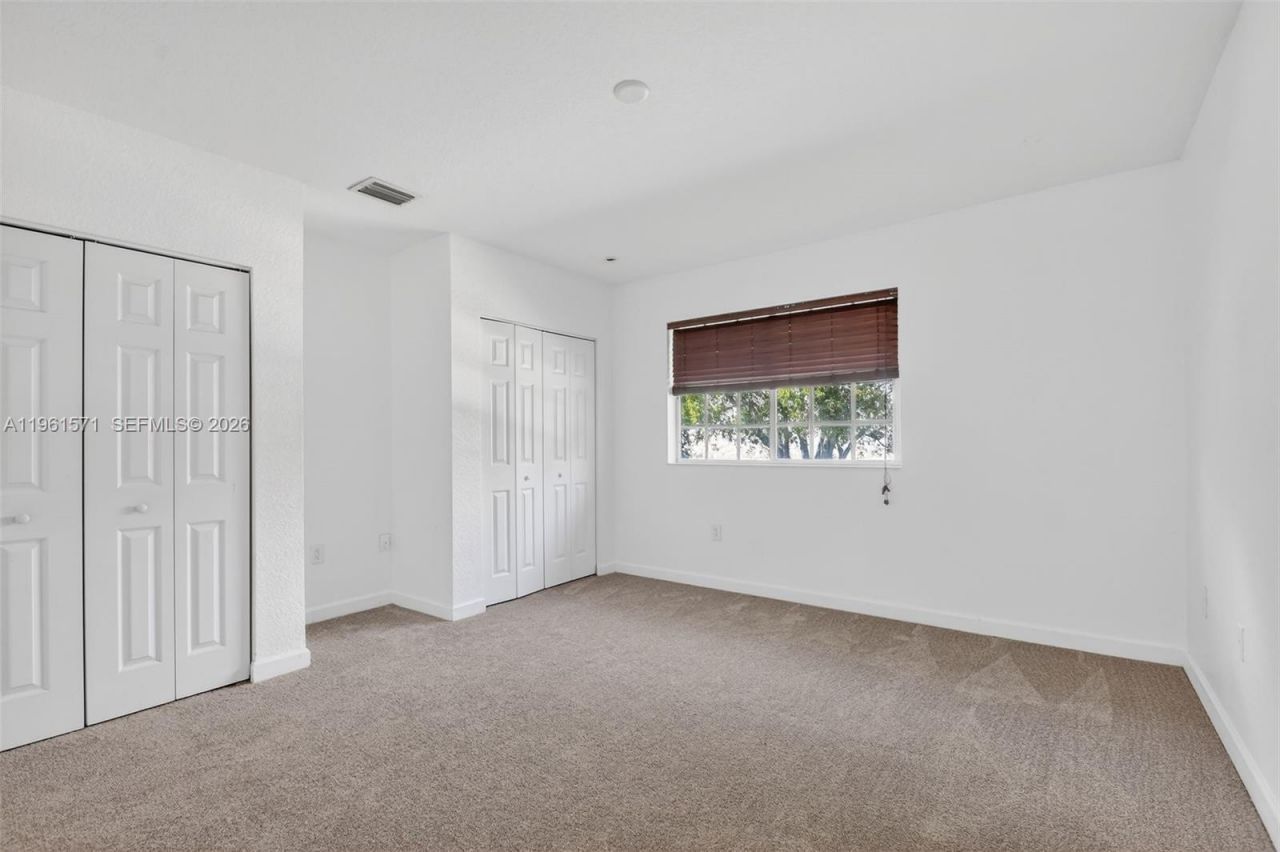 4206 Napoli Lake Dr, Riviera Beach, FL 33410 Photo