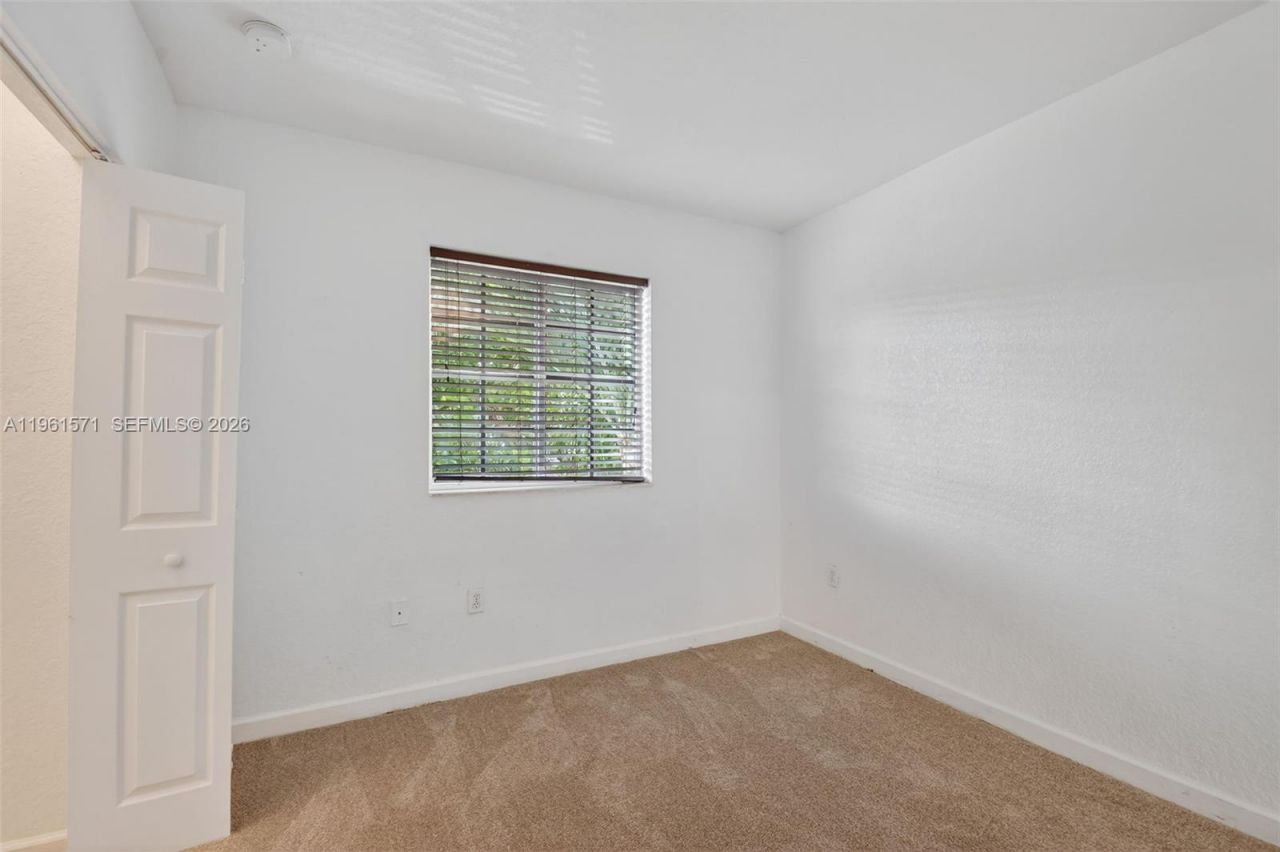 4206 Napoli Lake Dr, Riviera Beach, FL 33410 Photo