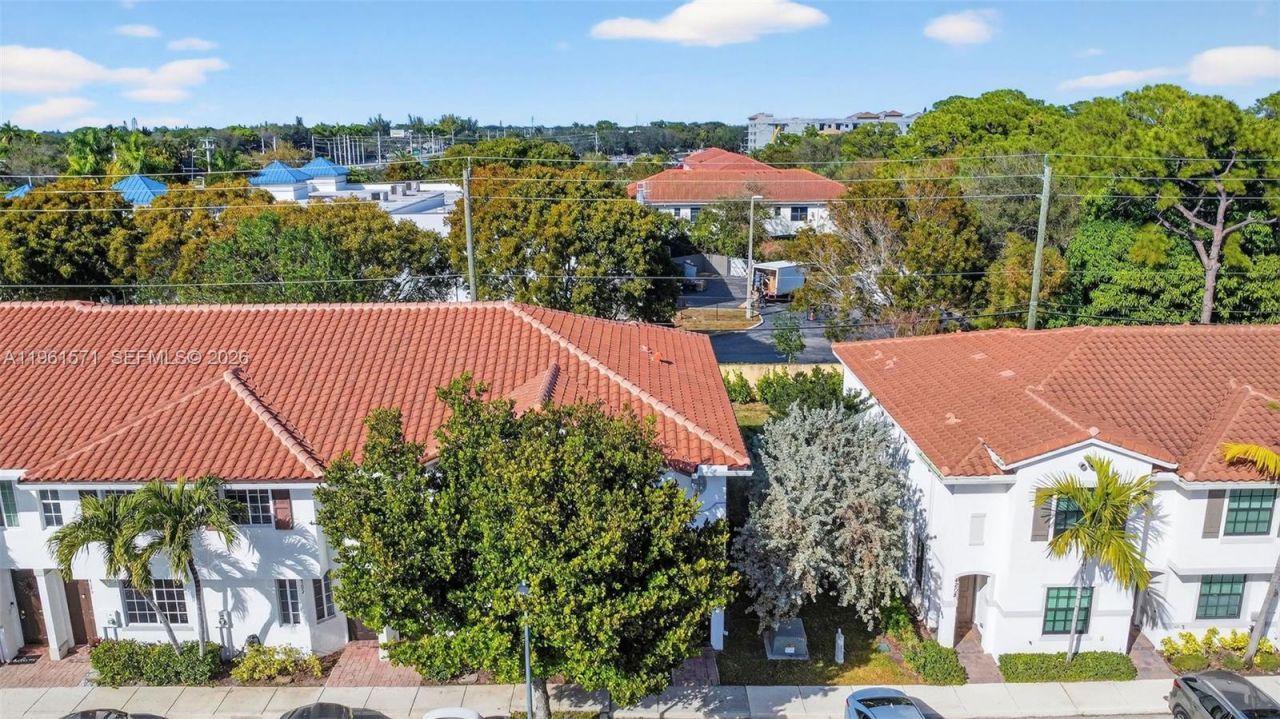 4206 Napoli Lake Dr, Riviera Beach, FL 33410 Photo