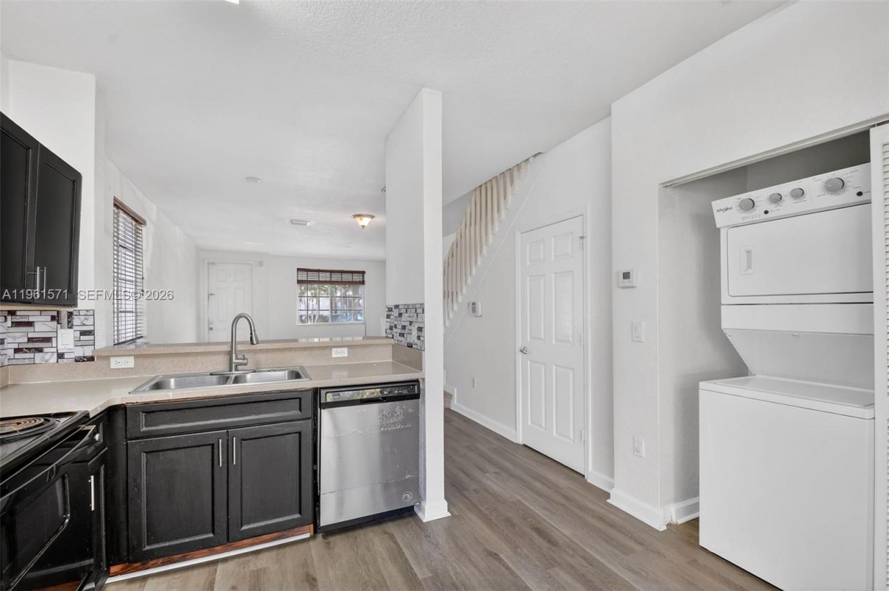 4206 Napoli Lake Dr, Riviera Beach, FL 33410 Photo