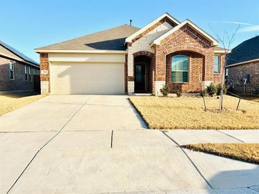 736 Pollyann Trail, Fort Worth, TX 76052