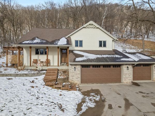 134 Mc Intosh Road E, La Crescent, MN 55947