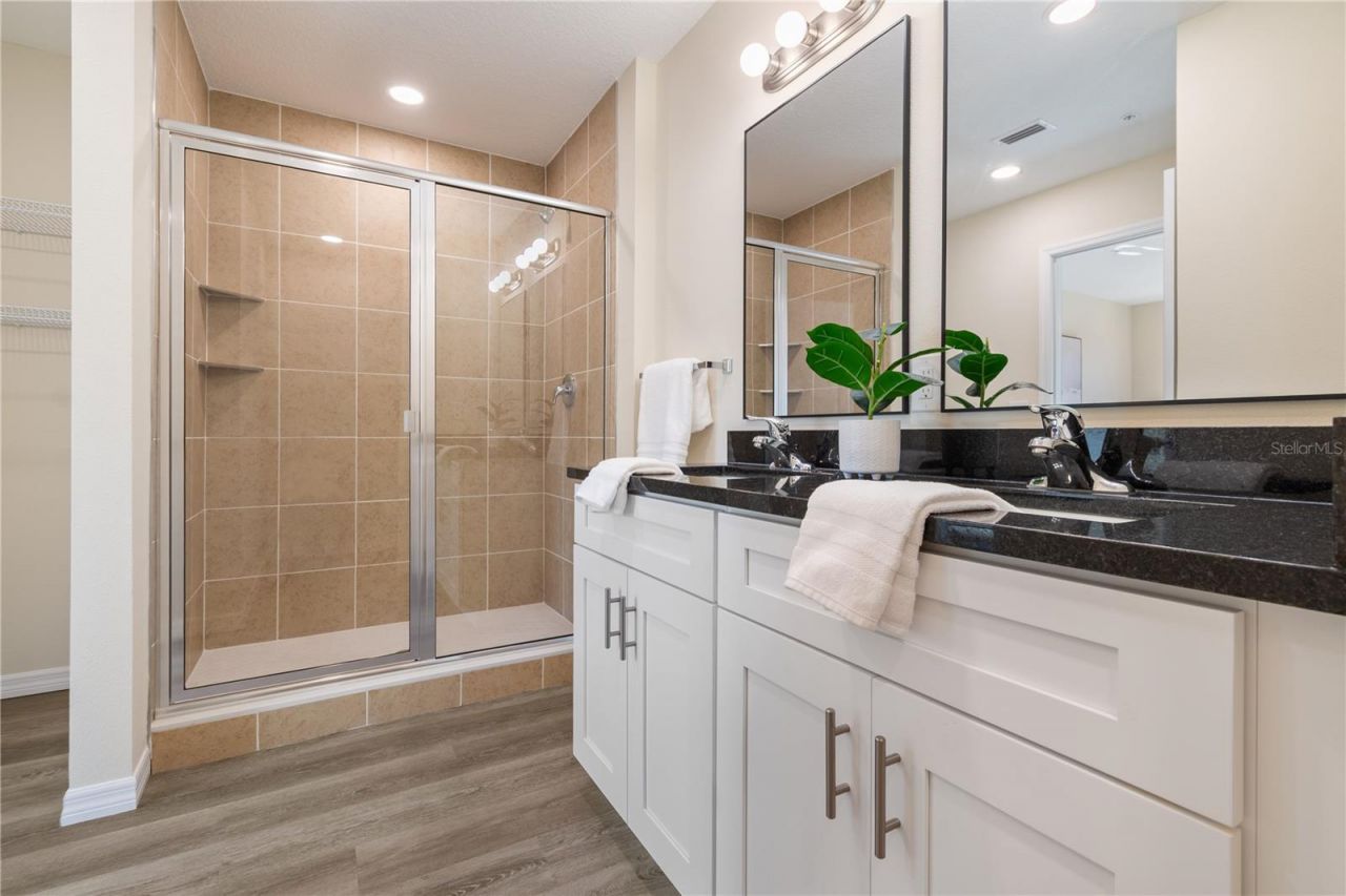 4346 Cambio Gardens Court, Tampa, FL 33610 Photo