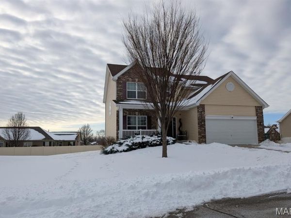 1301 Stone Hill Drive , O'Fallon, IL 62269