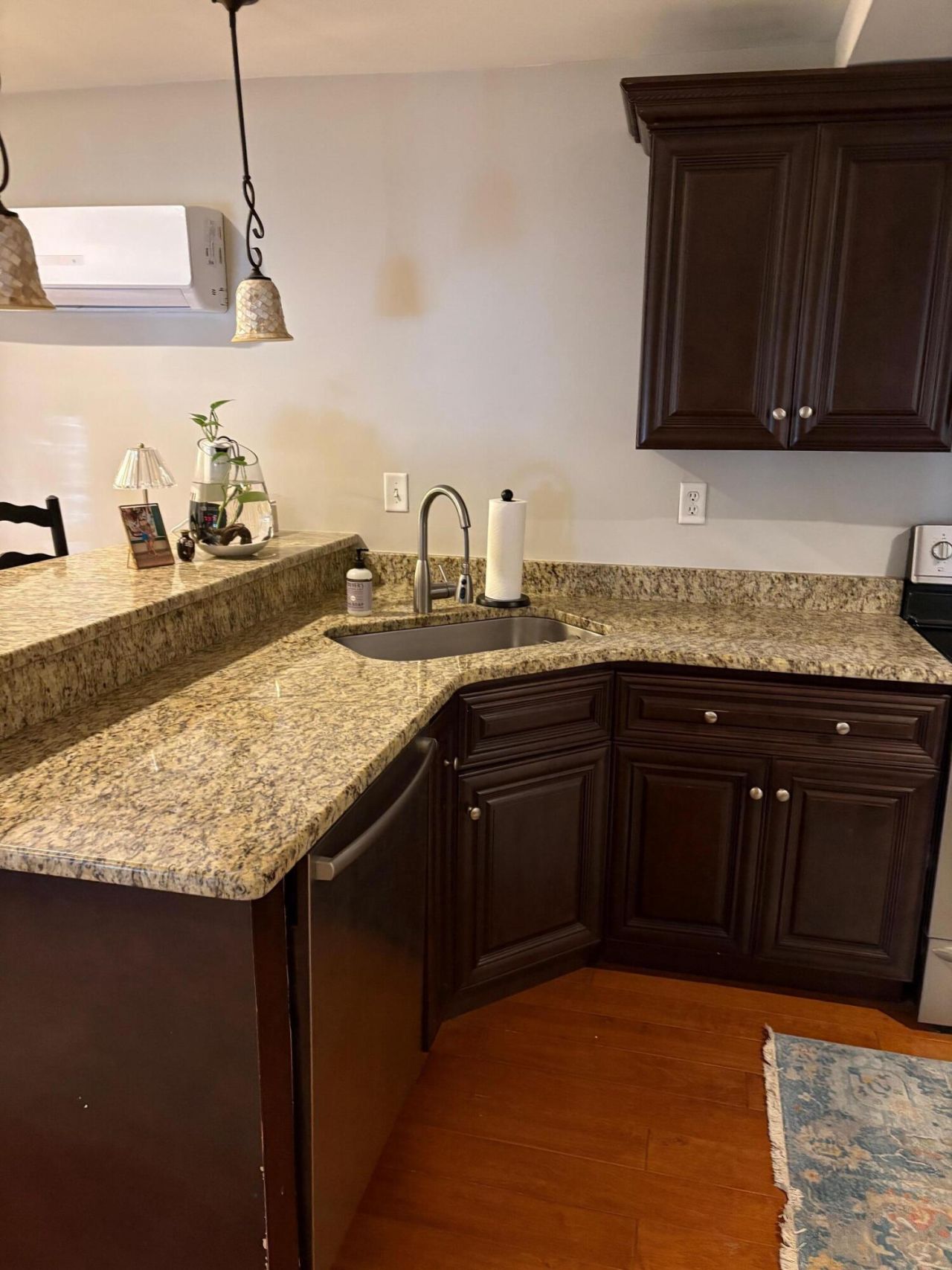 81 Ashley Avenue Photo 8