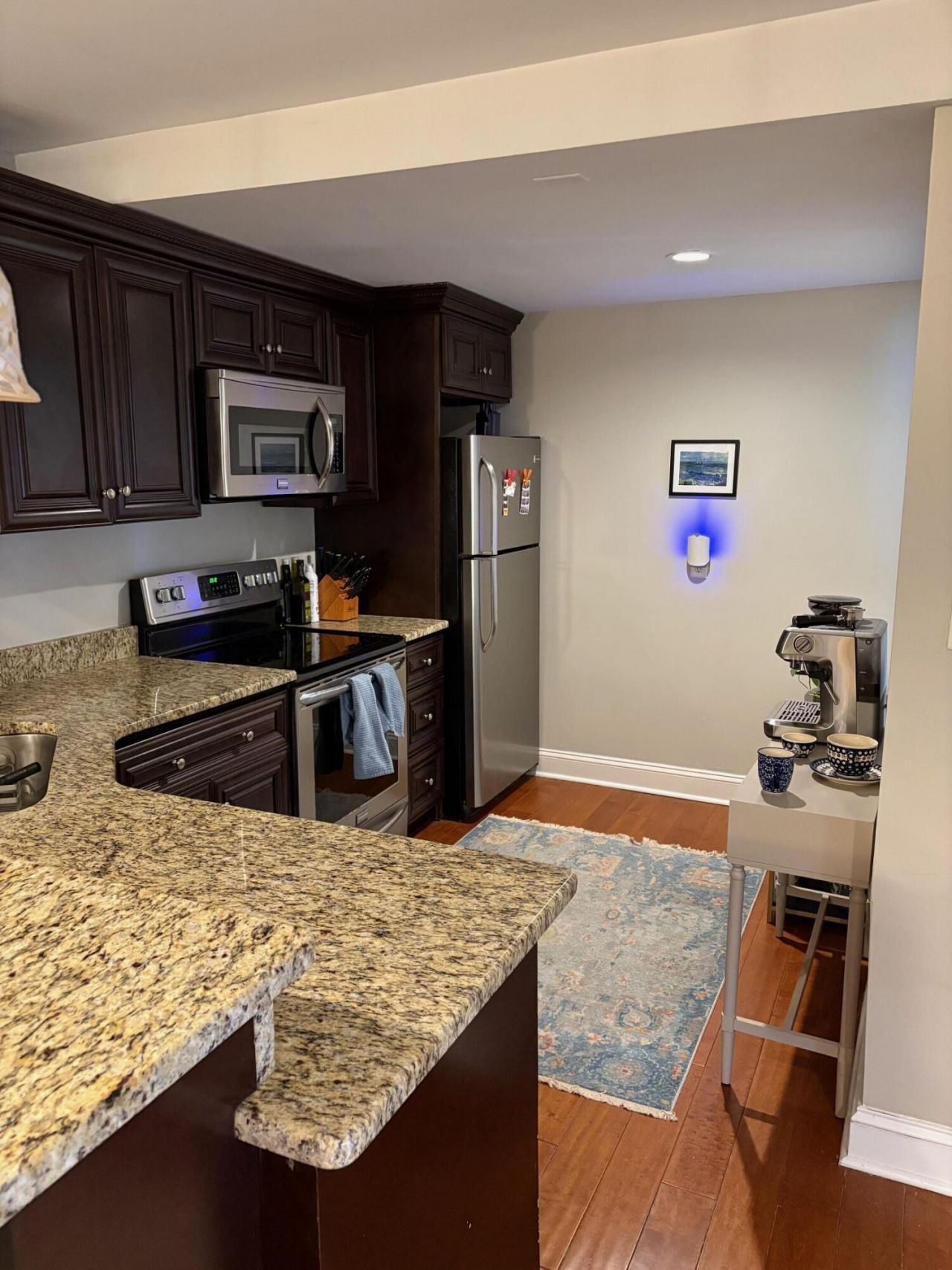 81 Ashley Avenue Photo 9