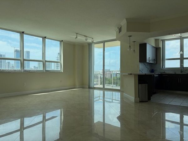 2000 N Bayshore Dr, Unit 1402, Miami, FL 33137