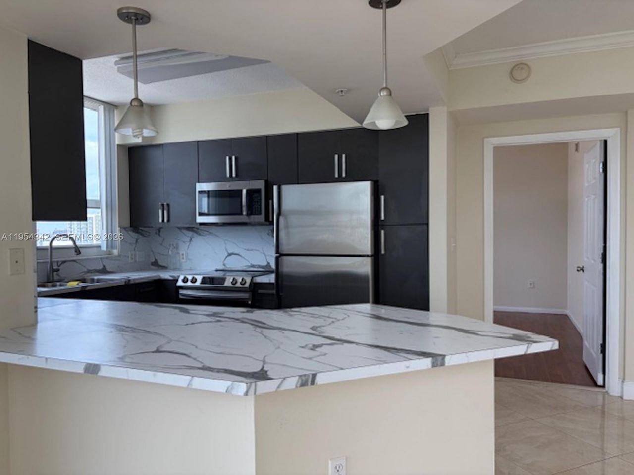 2000 N Bayshore Dr, Unit 1402, Miami, FL 33137 Photo