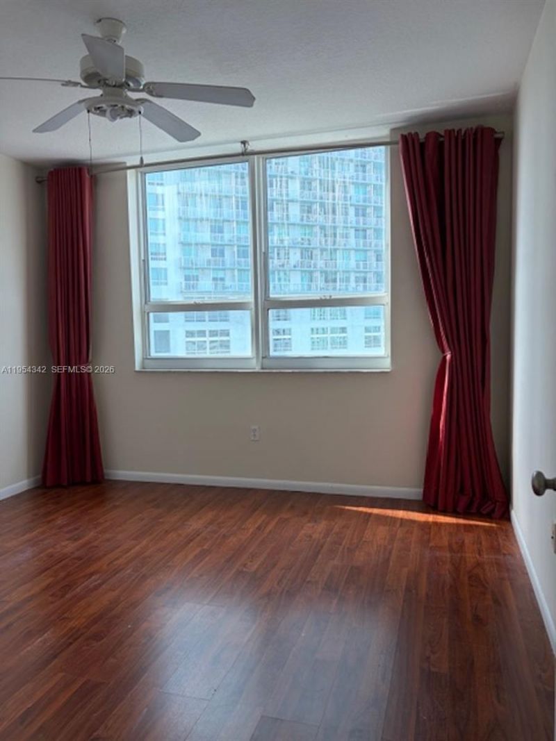 2000 N Bayshore Dr, Unit 1402, Miami, FL 33137 Photo