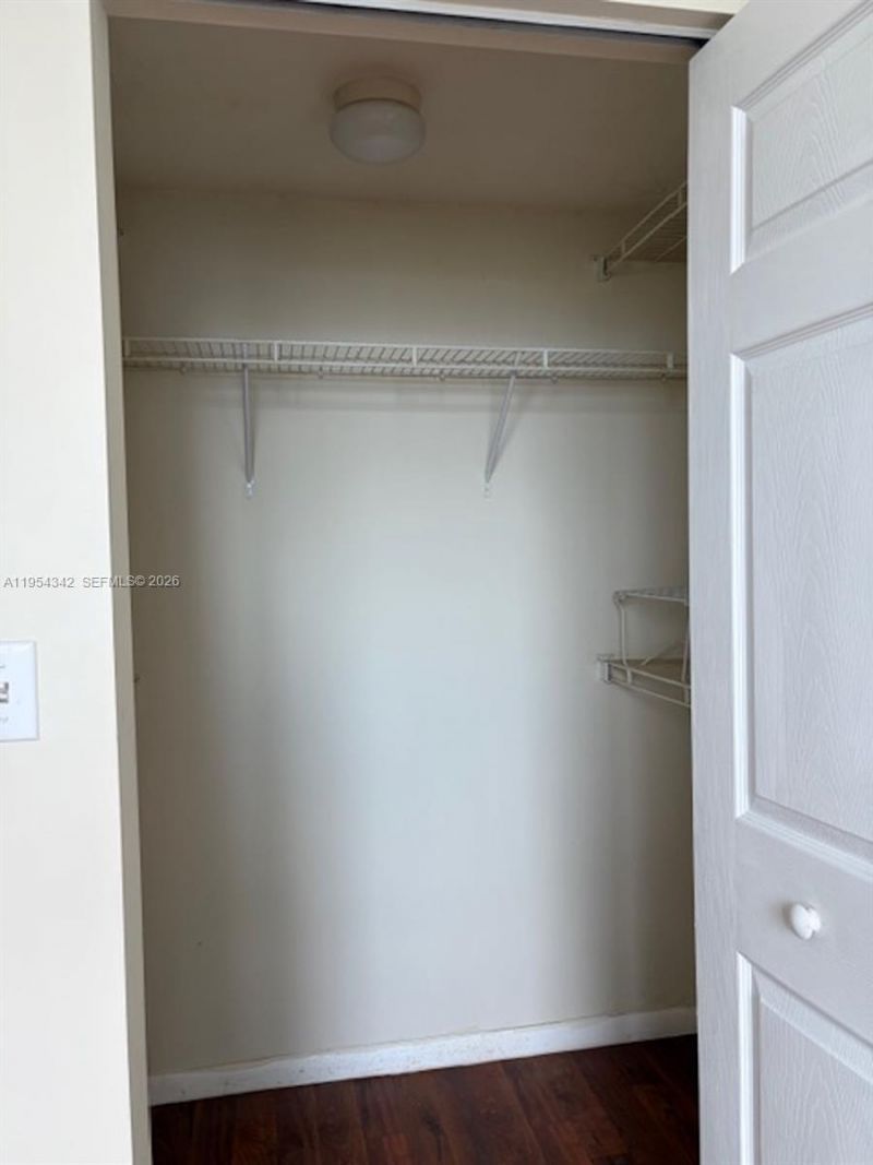 2000 N Bayshore Dr, Unit 1402, Miami, FL 33137 Photo