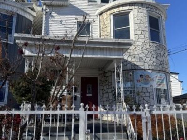 624 Madison Ave, Paterson, NJ 07514